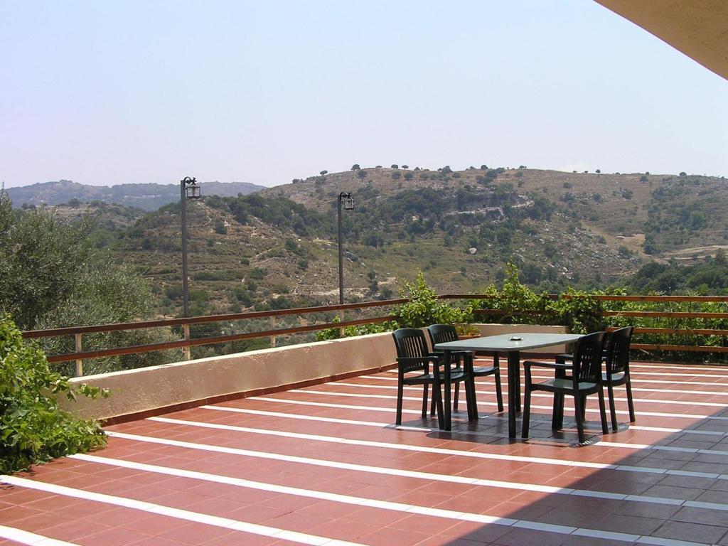 Stratos Villas Kaloniktis Habitación foto
